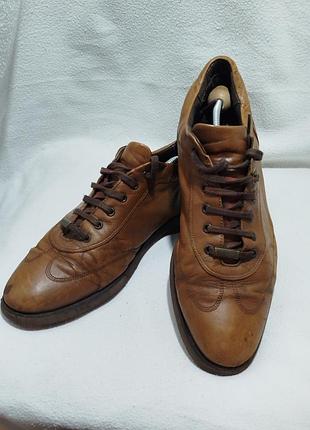 Коричневі чоловічі шкіряні черевики .dockers.