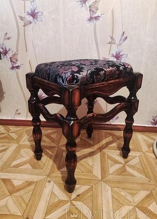 Табурет вінтажний