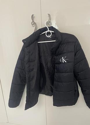 Куртка курточка чорна calvin klein розмір s