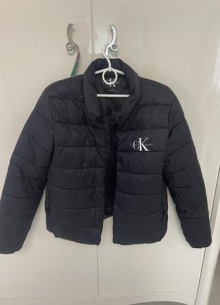 Куртка курточка чорна calvin klein розмір s