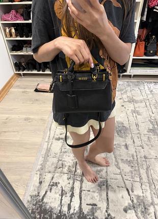 Сумочка бренду guess 6