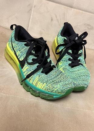 Кросівки nike жіночі