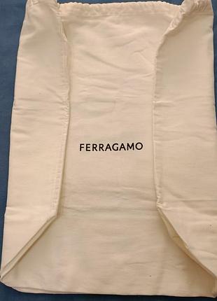Пильник salvatore ferragamo