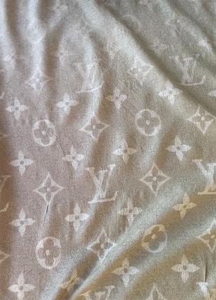 Оригінальний louis vuitton — шовкова хустка/палантин з градієнтом 🤎