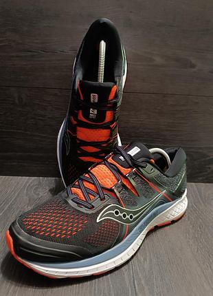 Кросівки saucony 44,5- устілка 28,5 см