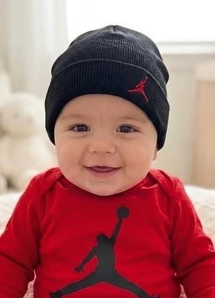 Стильна брендова трикотажна шапка jordan ( nike) 6-9 міс.