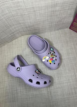 Оригінальні шльопанці crocs