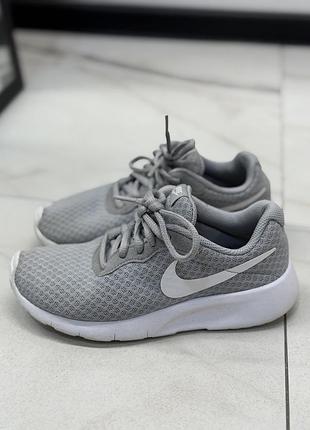Легенькі дитячі кросівки nike оригінал