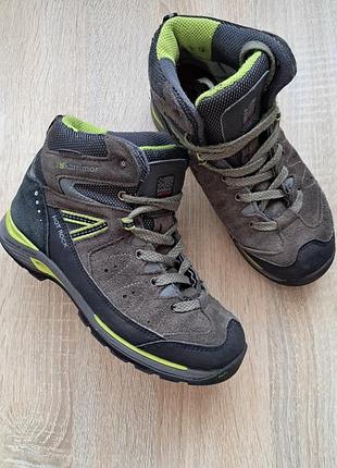 Треккинговые ботинки для мальчика karrimor 33 р