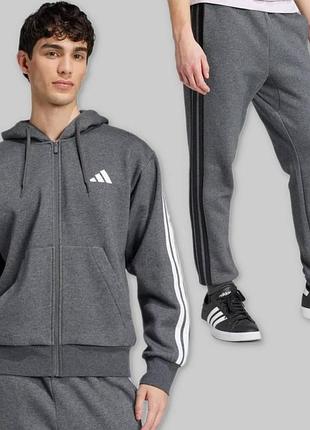 Мужской теплый спортивный костюм на флисе adidas серого цвета
