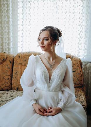 Весільна сукня, ідеальний стан, розмір 42, зріст 172+5см каблуки