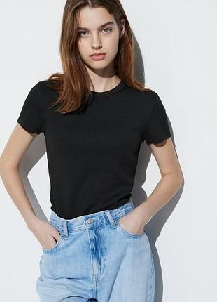 Футболка чорна із supima® cotton від uniqlo розмір m/l унісекс