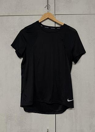 Футболка спортивна nike running чорна