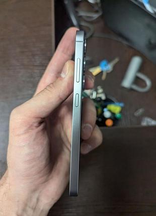 Samsung s25 12/128 4