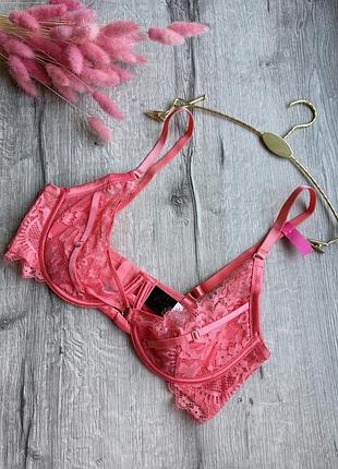 Мереживний, яскравий бюстгальтер з лімітованої серії privat collection від hunkemoller