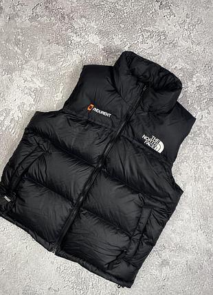 Жилетка the north face оригінал л розмір пухова жилетка the north face 700 пухових the north face