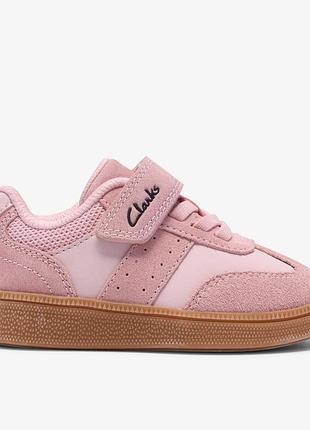 Якісні перші кросівки clarks на липучках, розмір 4(20), устілка загальна 13 см, рекомендована стопа 11,5 см.