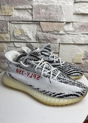 Оригінальні кросівки adidas yeezy boost 350 v2 zebra