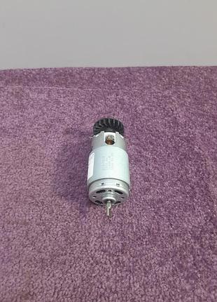 Мотор для міксера philips hr3781/10 b13-7812