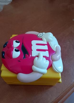 Часы m&m's новые 4