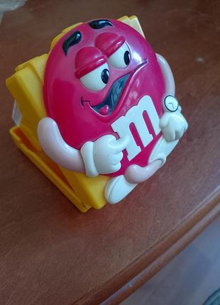 Годинник m&amp;m's новий