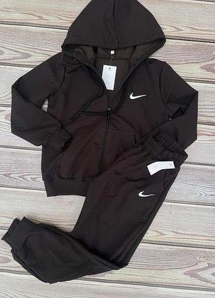 Спортивний костюм nike