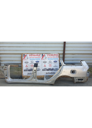 Передня стійка кузова ліва з порогом серебристий 6113205031 toyota avensis t22 1998-2003