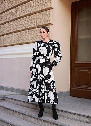 Сукня жіноча