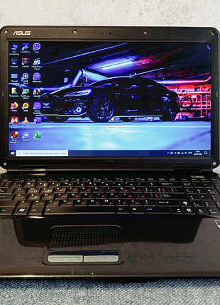 15.6"батарея 2 години,windows 10,pentium t4400,nvidia g102m 512 mb,3gb озп,320hdd ноутбук asus k50in