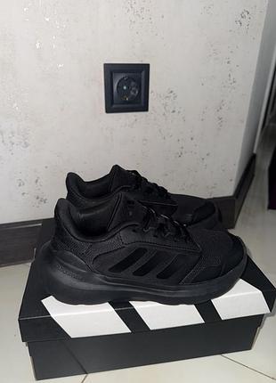 Кросівки adidas