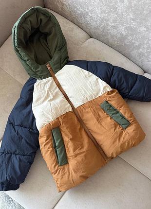 Зимова куртка zara 110 розмір 4-5 років
