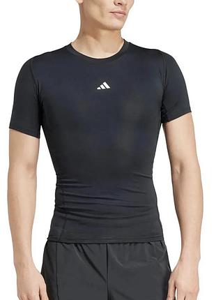 Чоловіча компресійна футболка adidas tf tee чорна je6698
