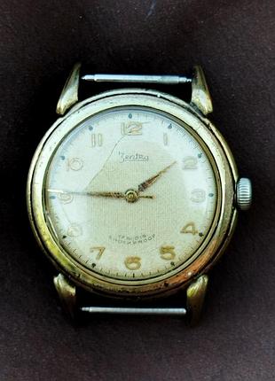 Годинник zentra швейцарія.
часы zentra swiss 1940-50-х 17 камней.