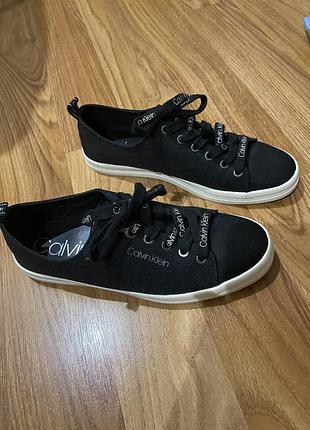 Жіночі кеди calvin klein оригінал розмір 38.5-39