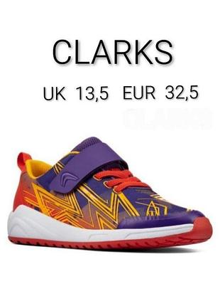 Кроссовки бренда clarks made in vietnam 
uk  13,5  eur  32,5