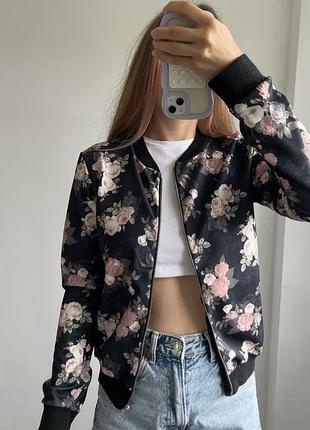 Жіночий бомпер з квітковим принтом, size s