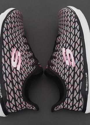 Новые оригинальные кроссовки skechers lite-weight