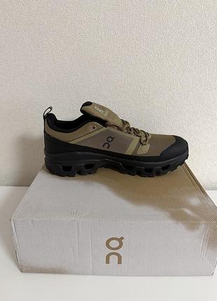 Кроссовки on cloudrock low waterproof 44.5(28.5см) 5