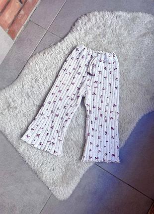 Брюки в рубчик широкие 98