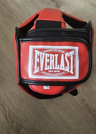Боксерський шолом everlast червоний