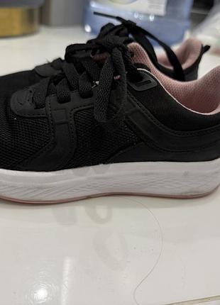 Кросівки f&f