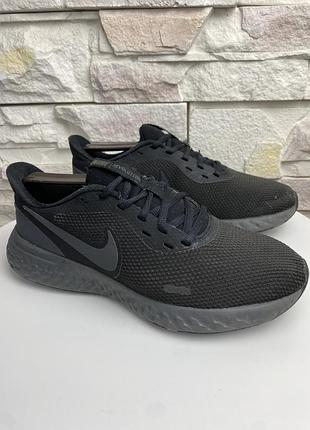 Оригінальні кросівки nike revolution 5