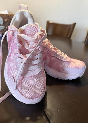 Продам кросівки nike
