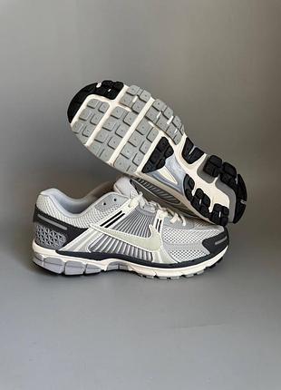 Уцінка чоловічі кросівки nike zoom vomero 5 grey