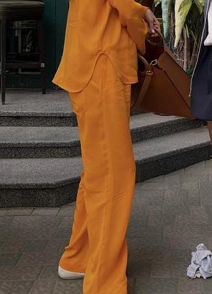 Продам костюм zara