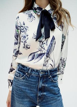 Блуза zara с растительным принтом и галстуком, размер s (с биркой)