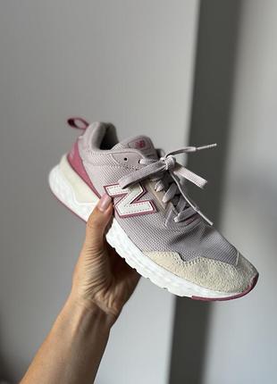 Кросівки спортивні nb