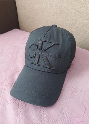 Женская хлопковая бейсболка (тракер) calvin klein jeans