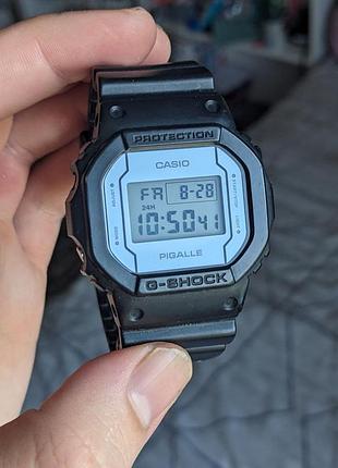Годинник casio g-shock dw-5600pgb pigalle