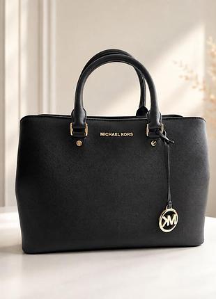 Michael kors savannah large saffiano leather.